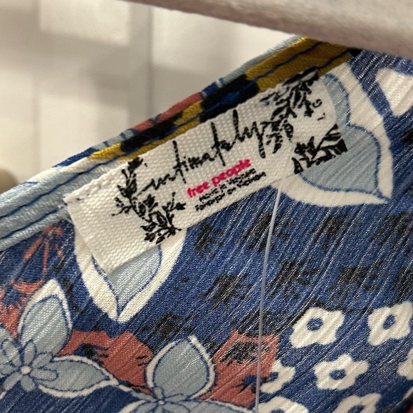 Free People Weekend in Montauk size large crop tank - Picture 6 of 6